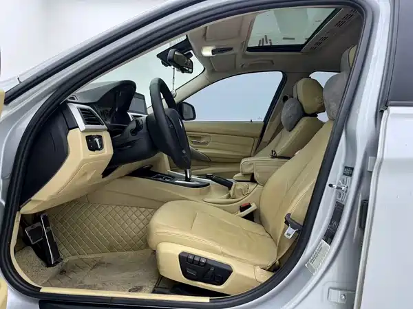 BMW 3 Series 2012