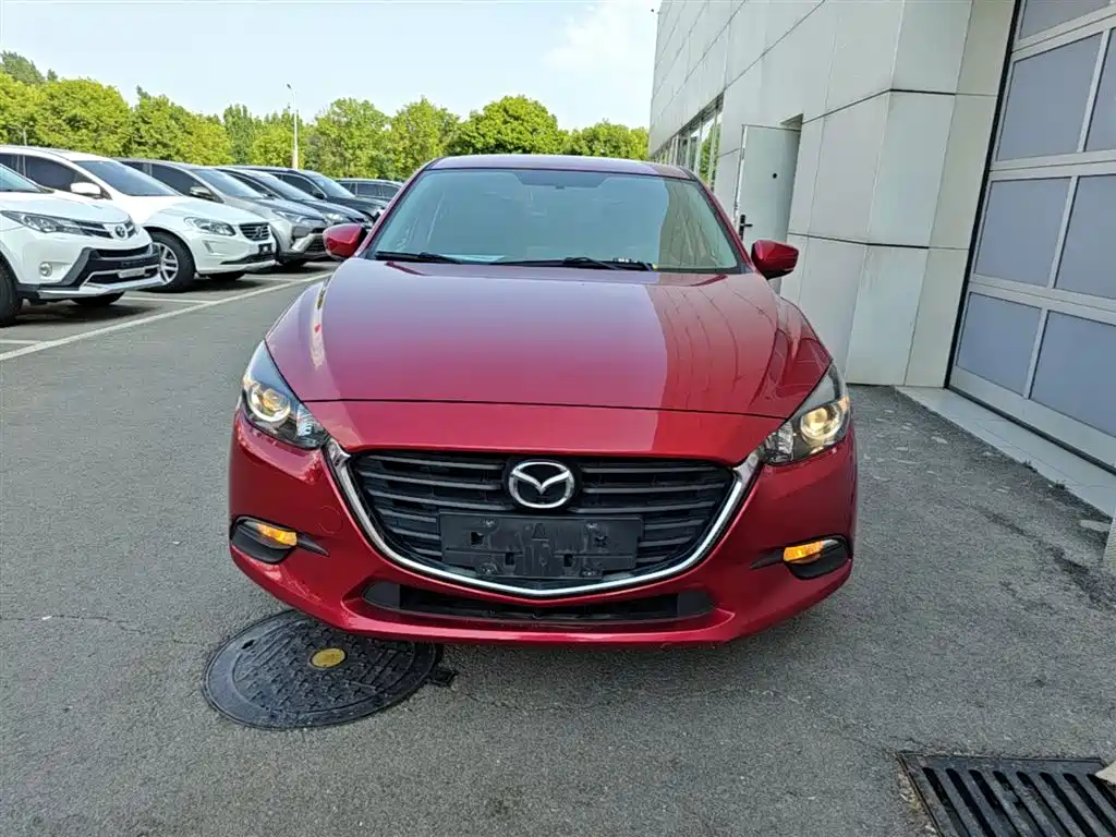 Mazda 3 Axela 2017 — фото 3