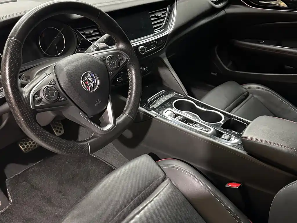 Buick Regal 2022 — фото 17