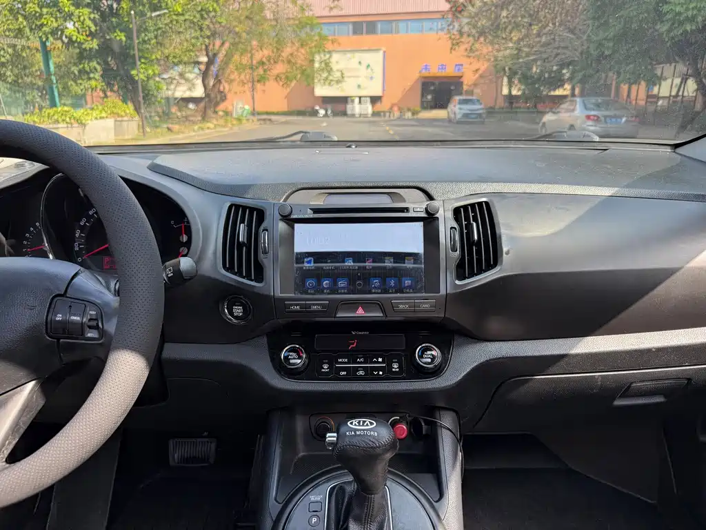 Kia Sportage 2014 — фото 12