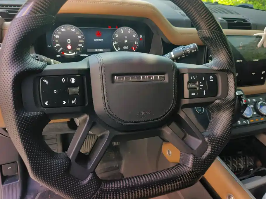 Land Rover Defender 2025 — фото 15
