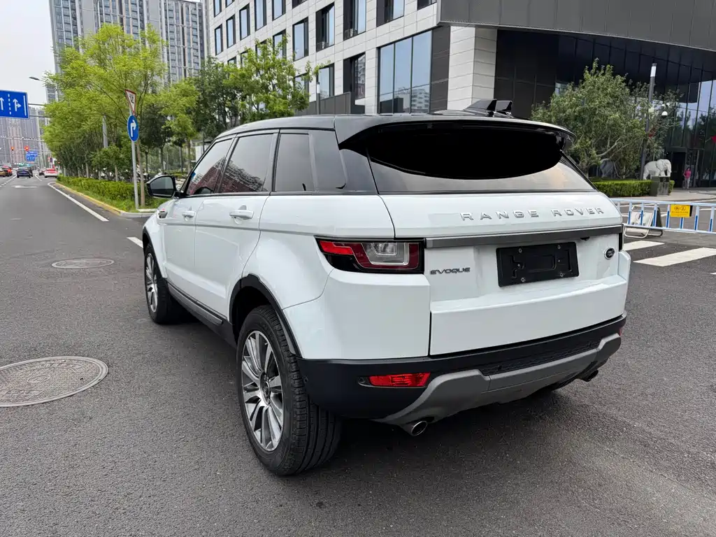Land Rover Range Rover Evoque 2017 — фото 16