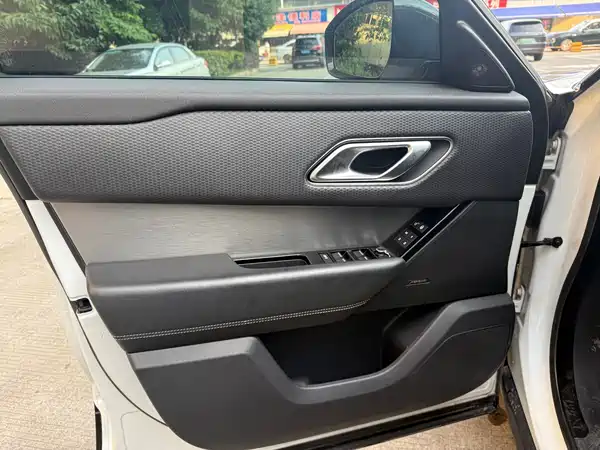 Land Rover Range Rover Velar 2018