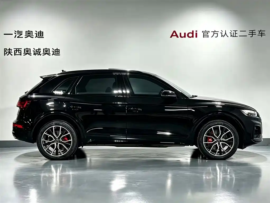 Audi Q5L 2025 — фото 3