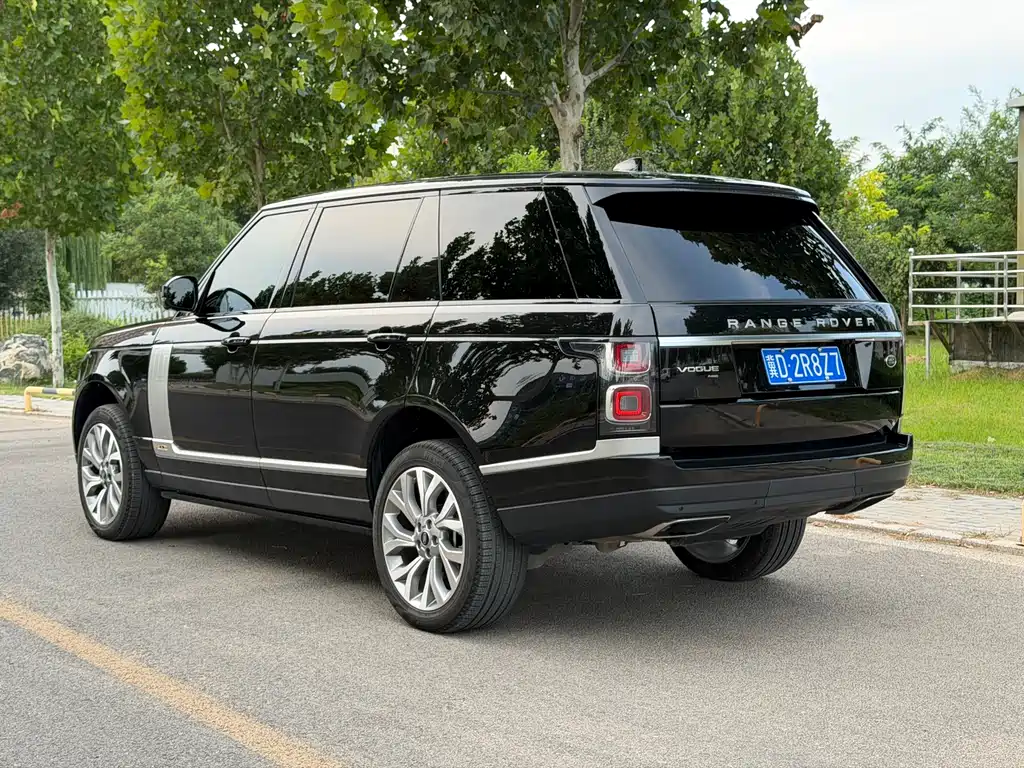 Land Rover Range Rover 2020 — фото 19