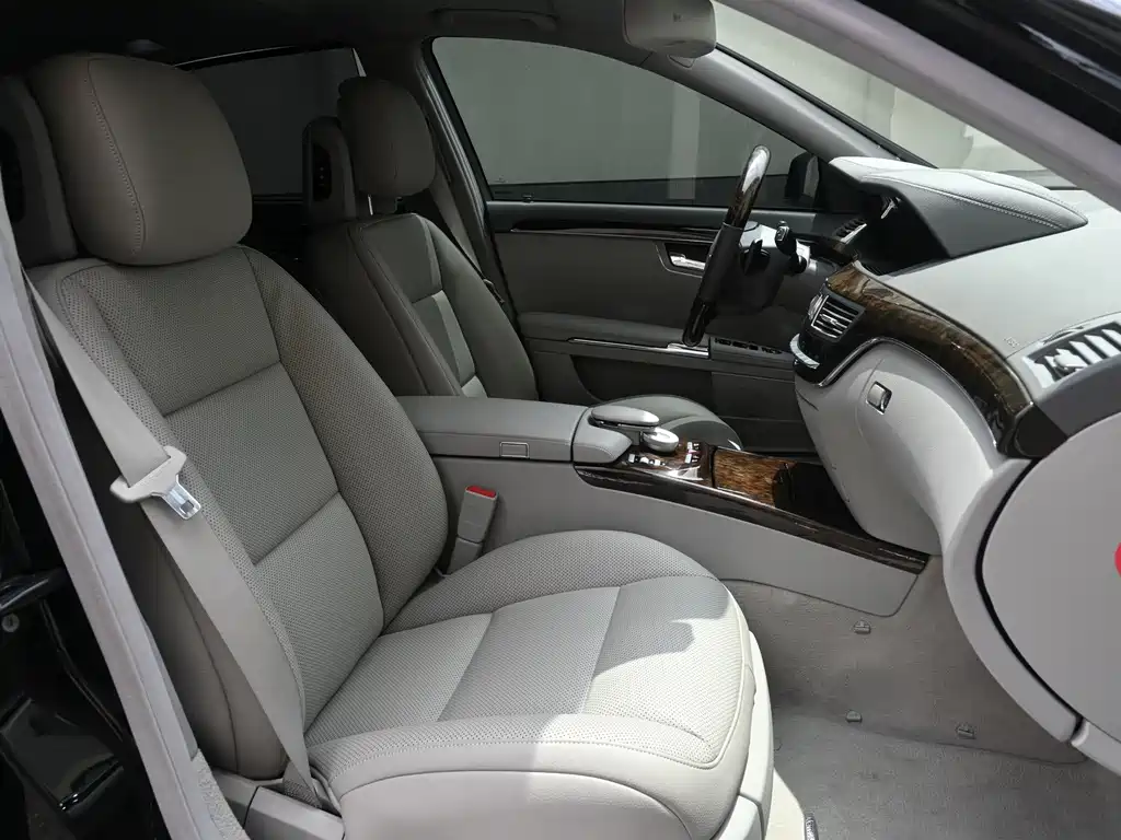 Mercedes-Benz S-Class 2011 — фото 20