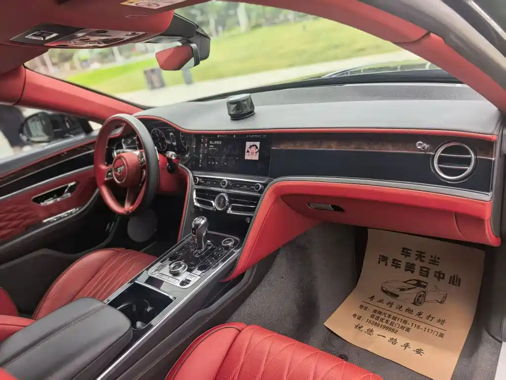 Bentley Flying Spur 2022 — фото 10