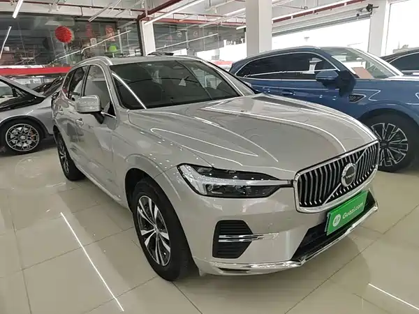 Volvo XC60 2022