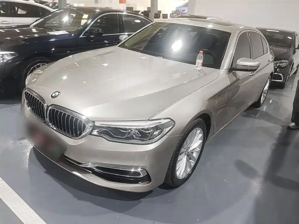 BMW 5 Series New Energy 2021 — фото 2