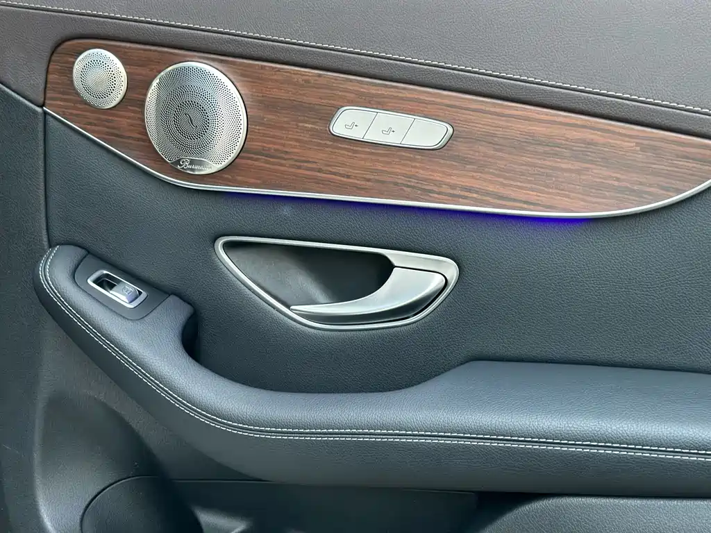 Mercedes-Benz GLC 2021 — фото 20