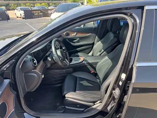 Mercedes-Benz E-Class 2019