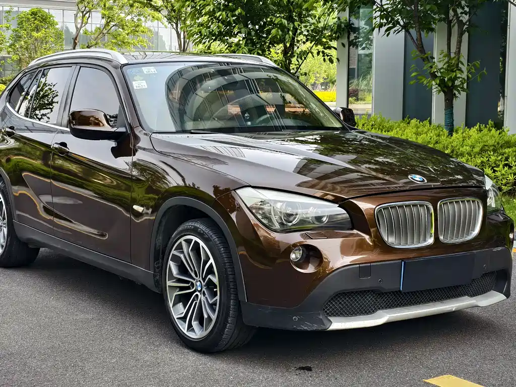 BMW X1 2012 — фото 5