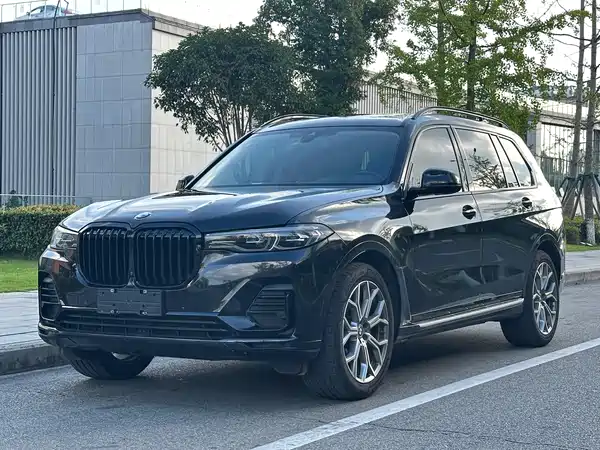 BMW X7 2022