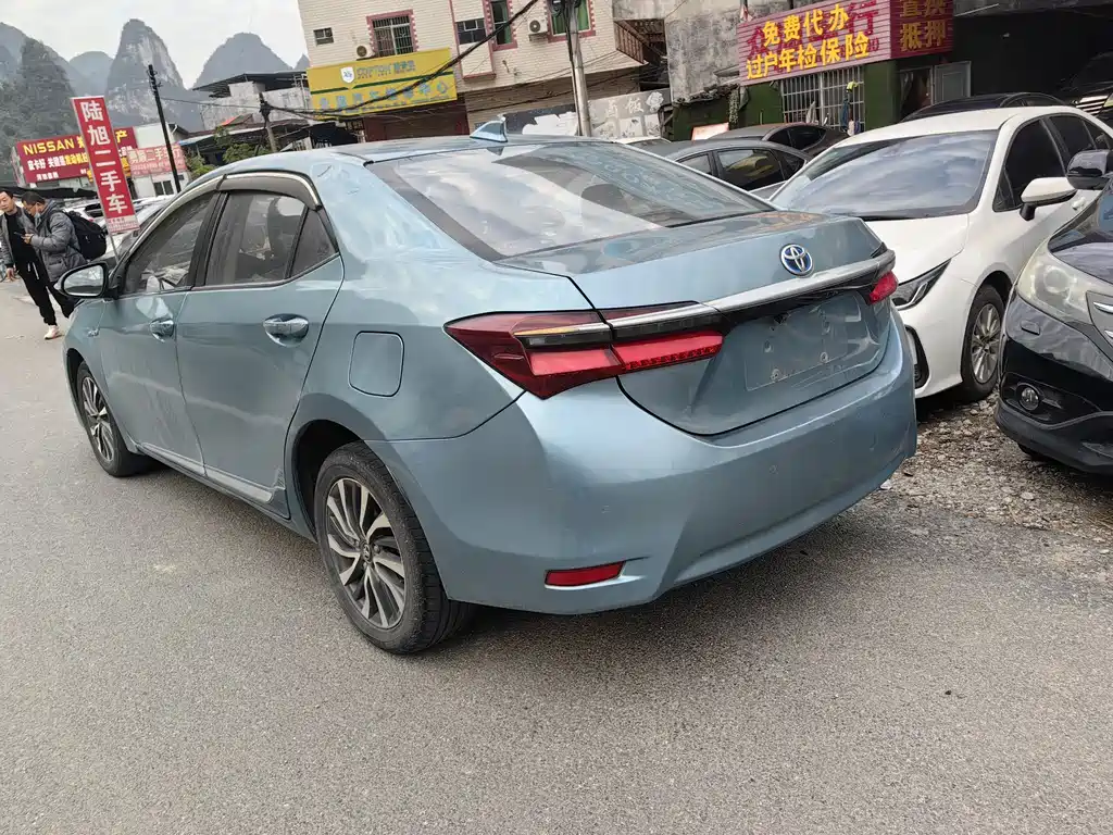 Toyota Corolla 2017 — фото 6