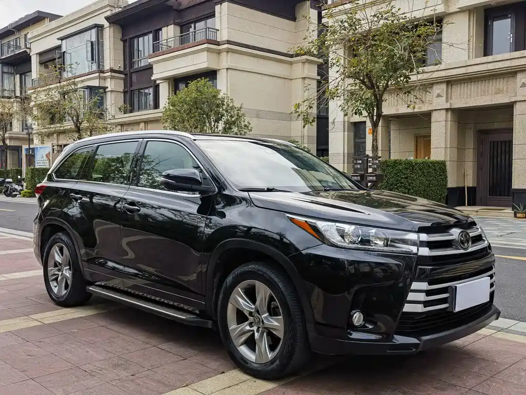 Toyota Highlander 2019 — фото 3