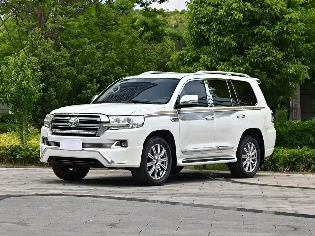 Toyota Land Cruiser 2019 — фото 1