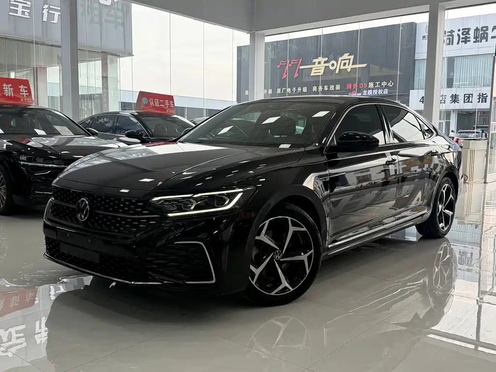 Volkswagen Passat 2023