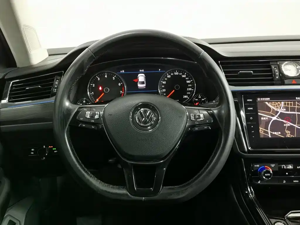 Volkswagen Phideon 2018 — фото 11