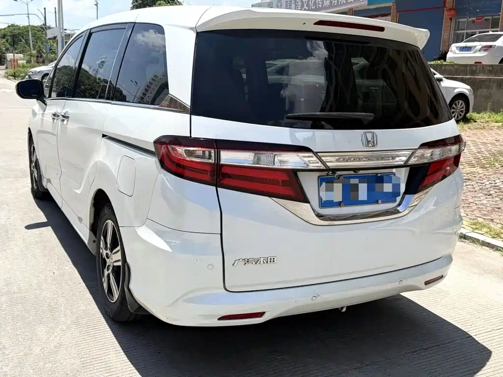 Honda Odyssey 2016