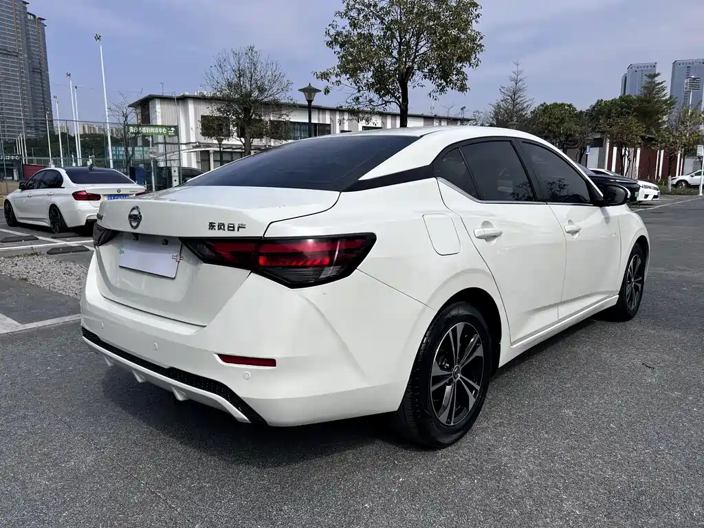 Nissan Sylphy 2022 — фото 15