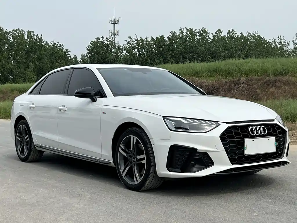 Audi A4L 2023 — фото 3