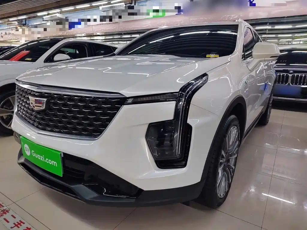 Cadillac XT4 2024 — фото 1