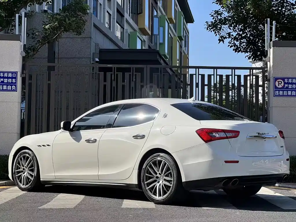 Maserati Ghibli 2016 — фото 7