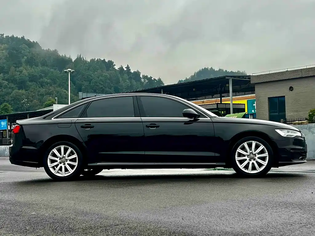 Audi A6L 2018 — фото 18
