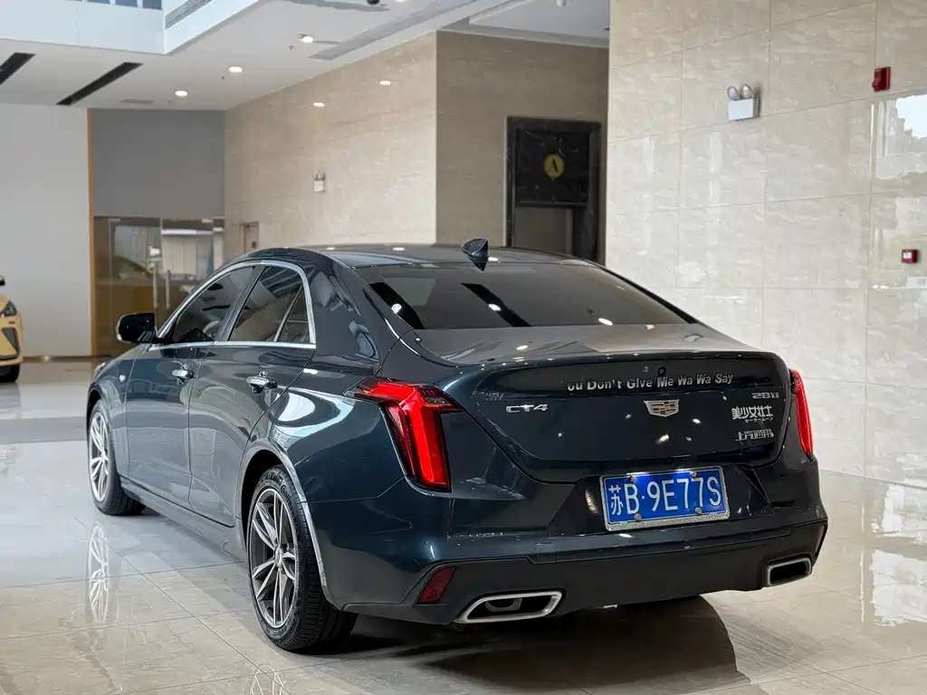 Cadillac CT4 2021 — фото 15