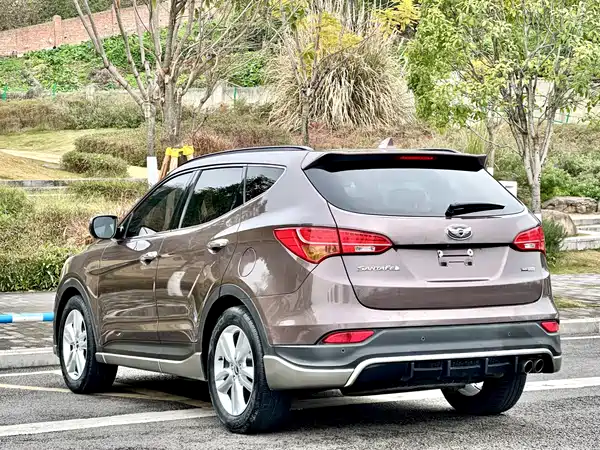 Hyundai Santa Fe 2013