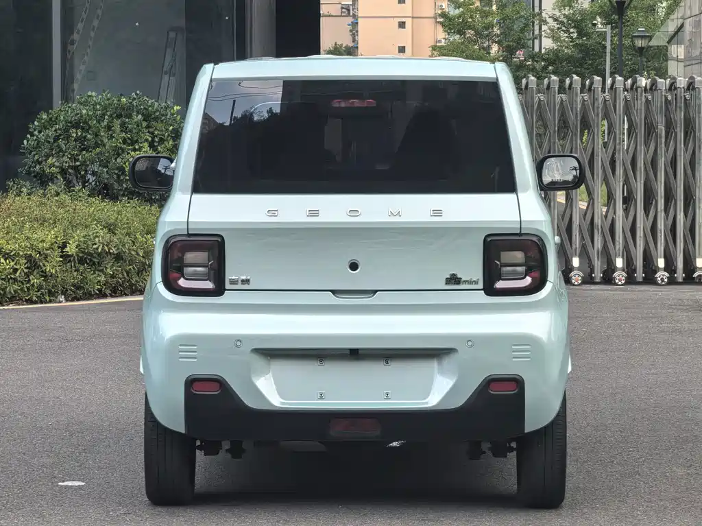 Geely Galaxy Panda 2023