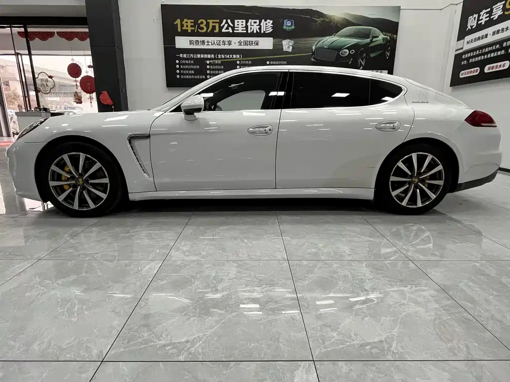 Porsche Panamera 2016 — фото 18