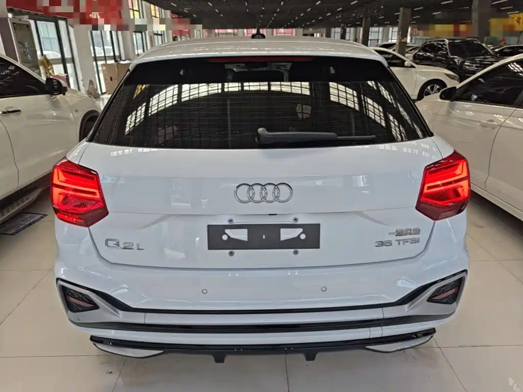 Audi Q2L 2022