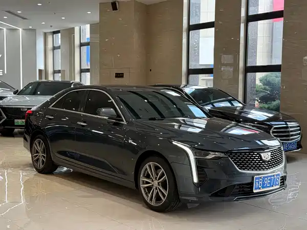 Cadillac CT4 2021