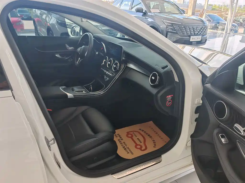 Mercedes-Benz C-Class 2019 — фото 15