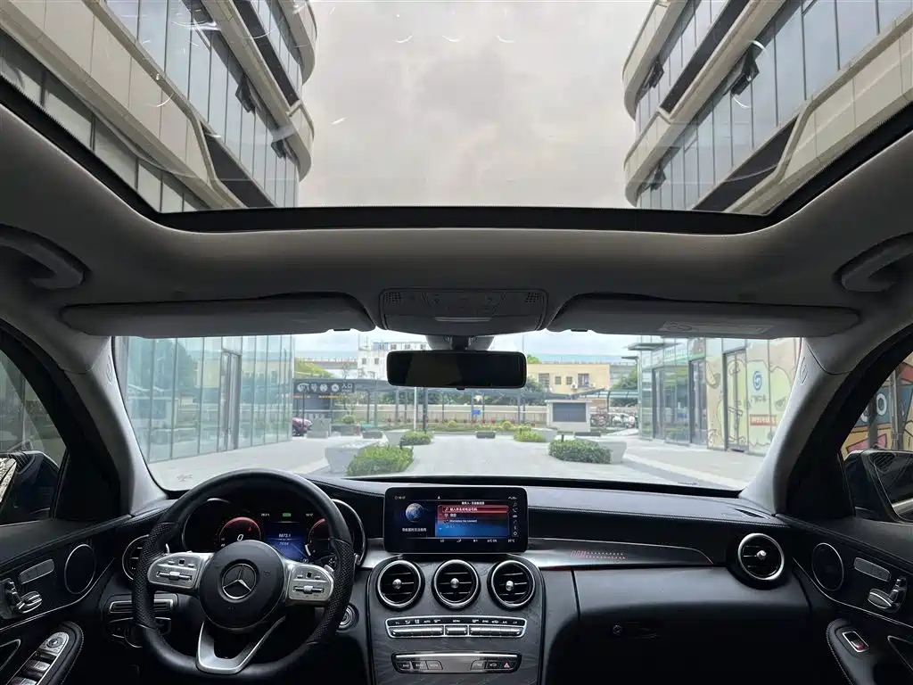 Mercedes-Benz C-Class 2020 — фото 20