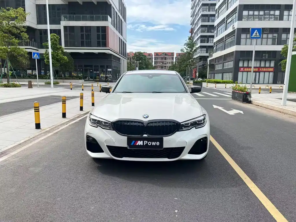 BMW 3 Series 2021