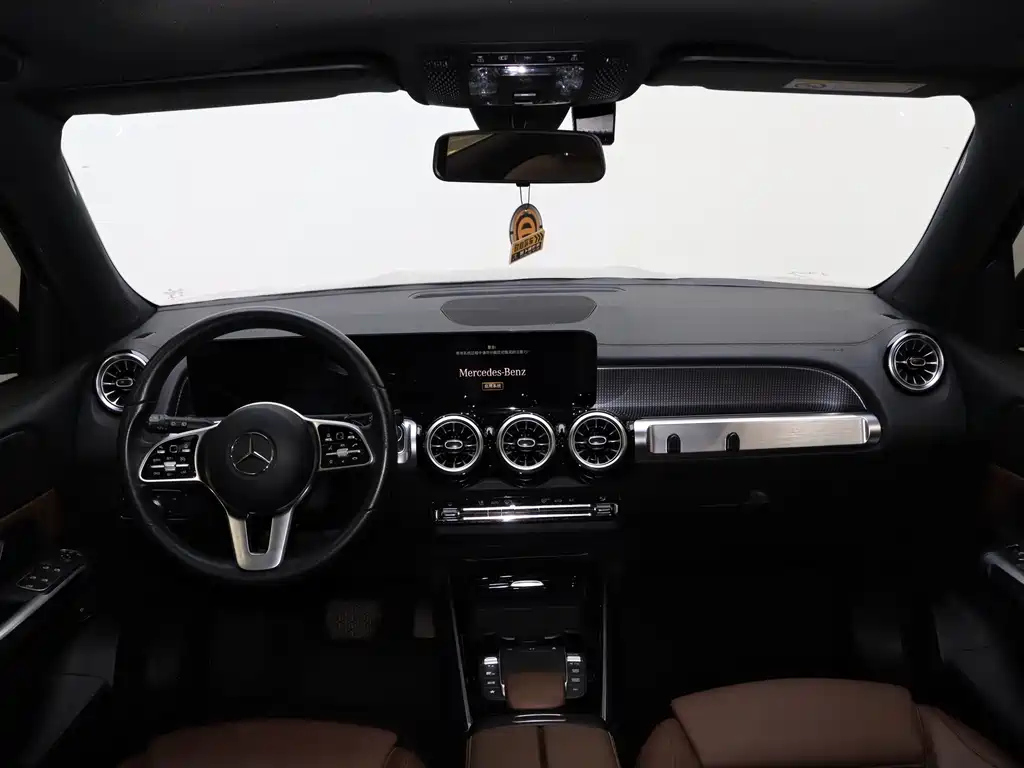 Mercedes-Benz GLB 2021 — фото 20