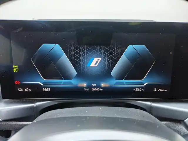 BMW i3 2024