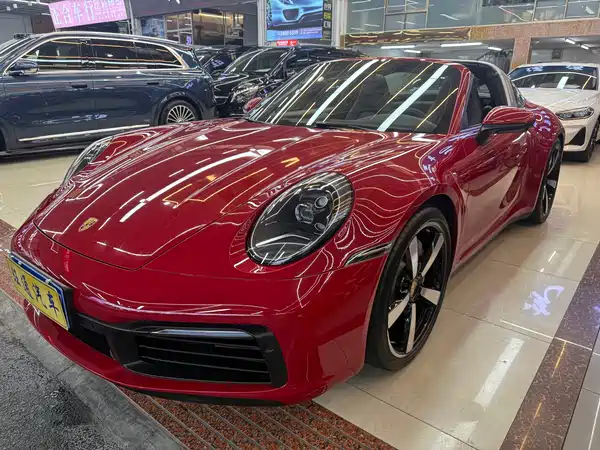 Porsche 911 2021