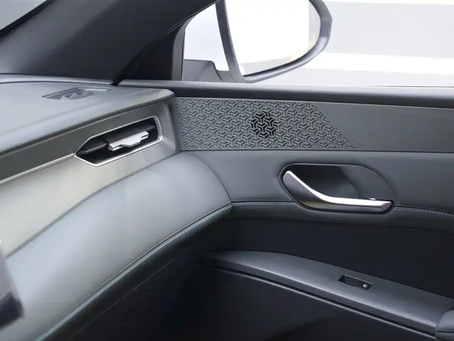 BYD Qin PLUS 2025 — фото 13
