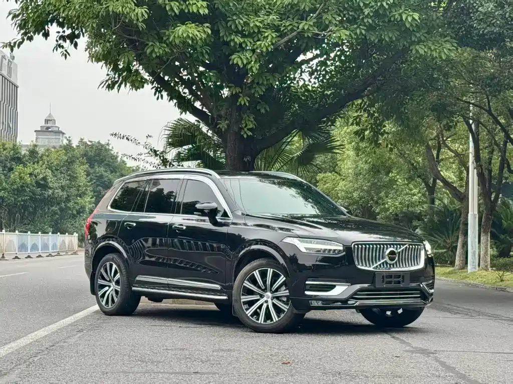 Volvo XC90 2021 — фото 3