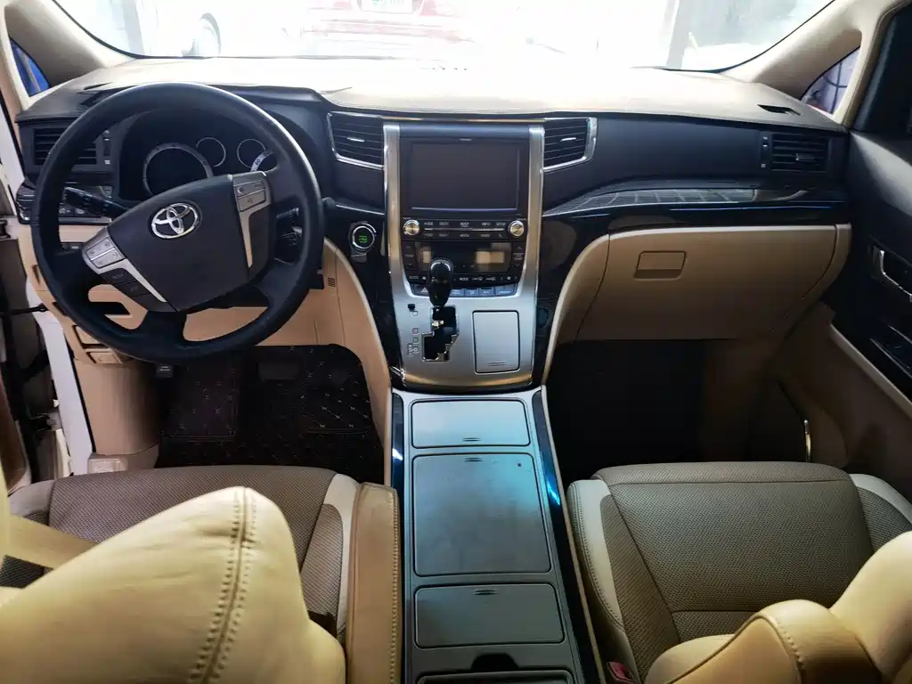 Toyota Alphard 2014 — фото 8