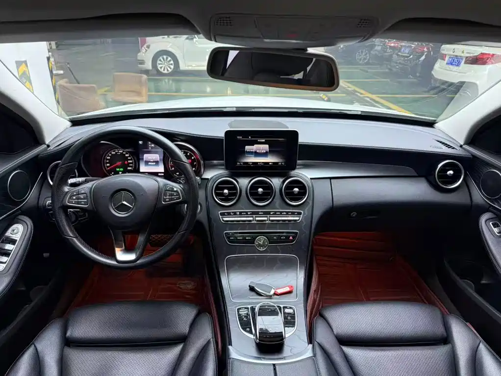 Mercedes-Benz C-Class 2017 — фото 11