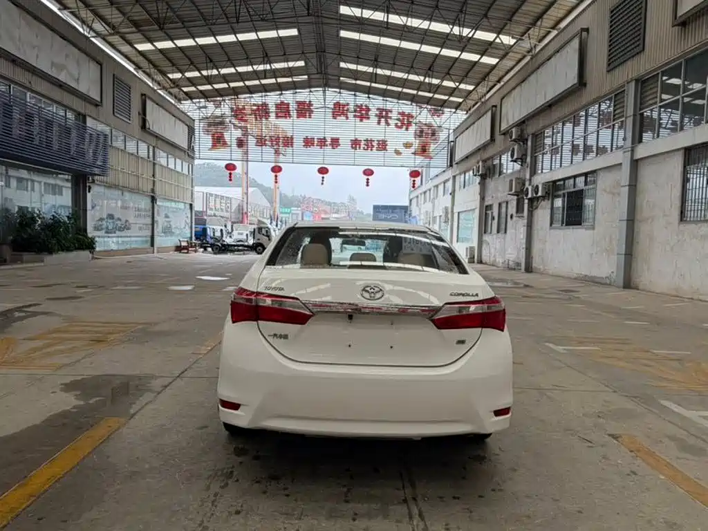 Toyota Corolla 2015
