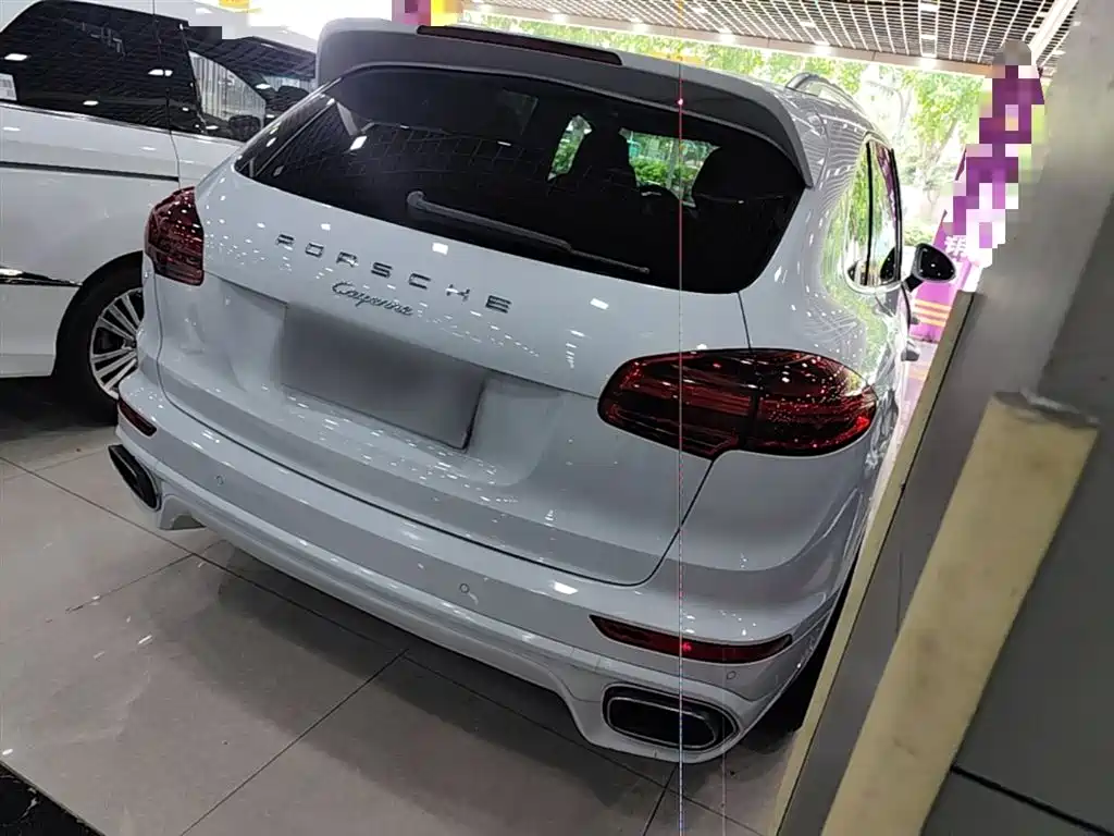 Porsche Cayenne 2015 — фото 7