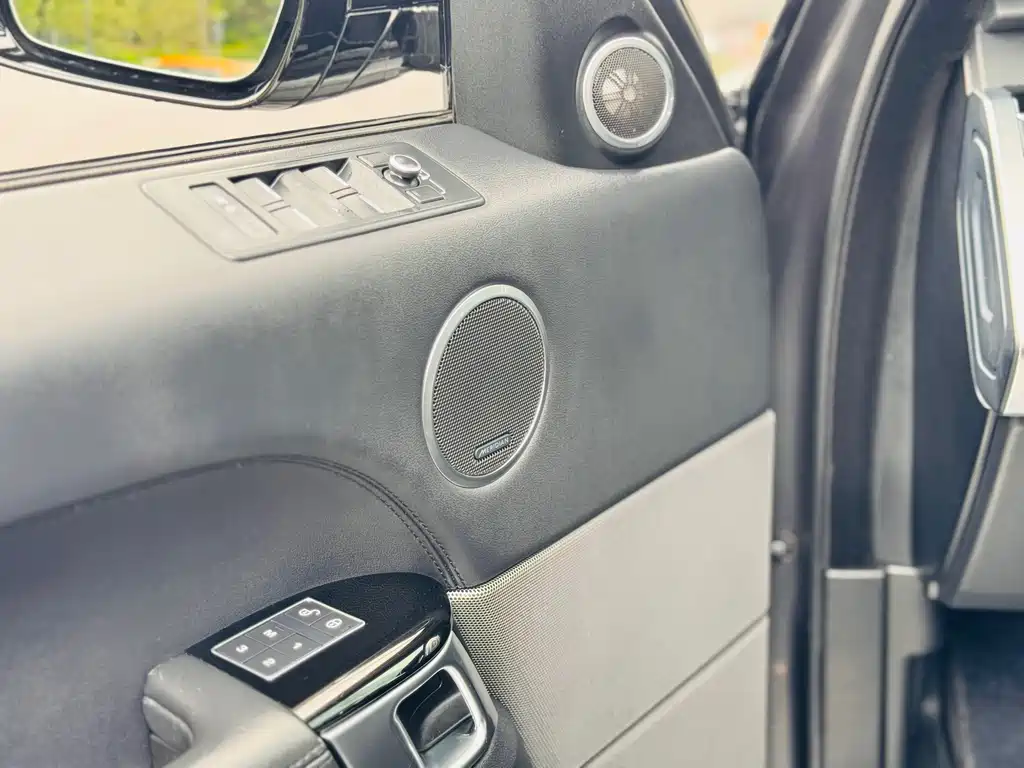 Land Rover Sport 2017 — фото 14