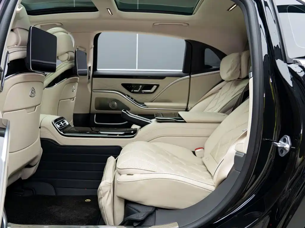 Mercedes-Benz Maybach S-Class 2022 — фото 11
