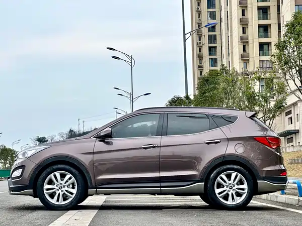 Hyundai Santa Fe 2013