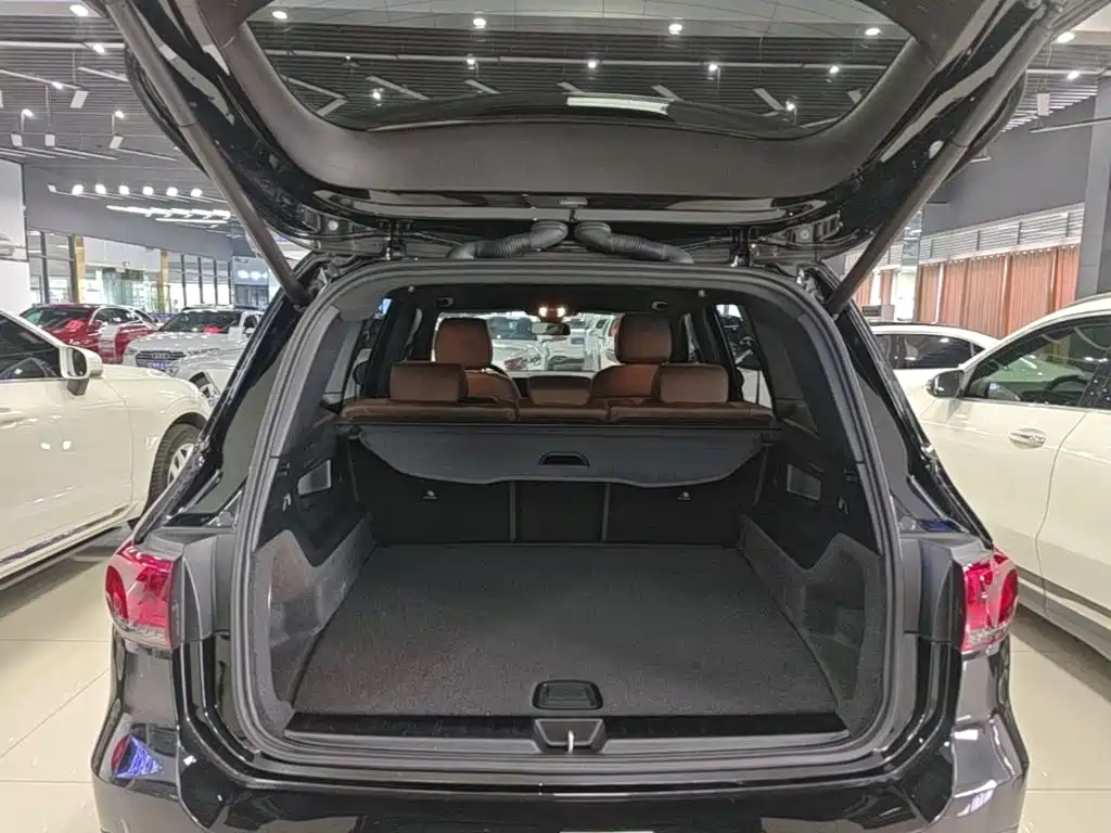 Mercedes-Benz GLB 2023 — фото 19